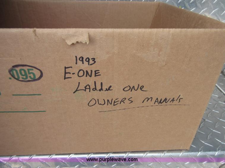 image for item I2030 1993 Hurricane E-One ladder fire truck