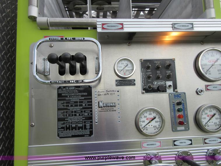 image for item I2030 1993 Hurricane E-One ladder fire truck