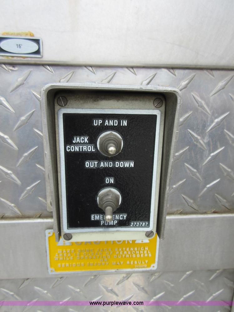 image for item I2030 1993 Hurricane E-One ladder fire truck