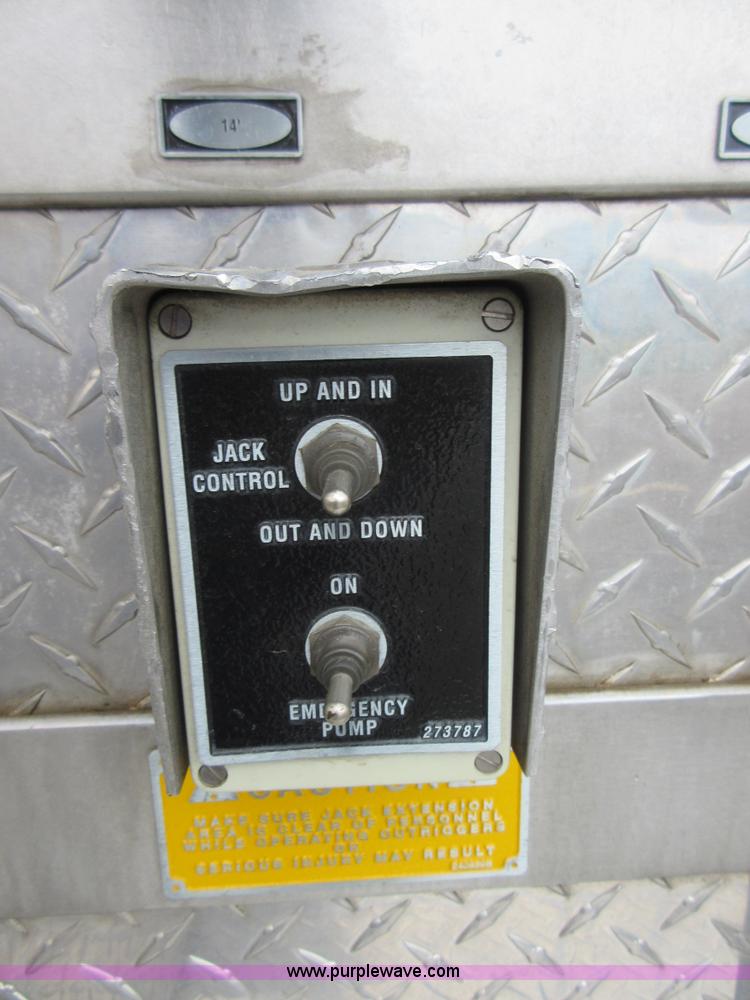 image for item I2030 1993 Hurricane E-One ladder fire truck