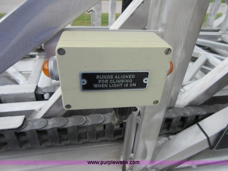 image for item I2030 1993 Hurricane E-One ladder fire truck