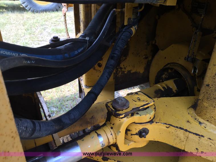 image for item J1743 1993 Komatsu WA250-1 wheel loader