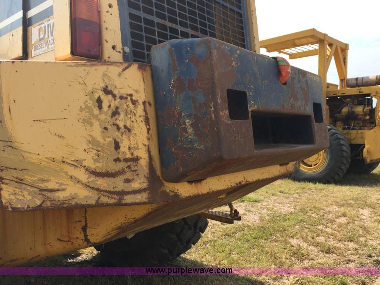 image for item J1743 1993 Komatsu WA250-1 wheel loader