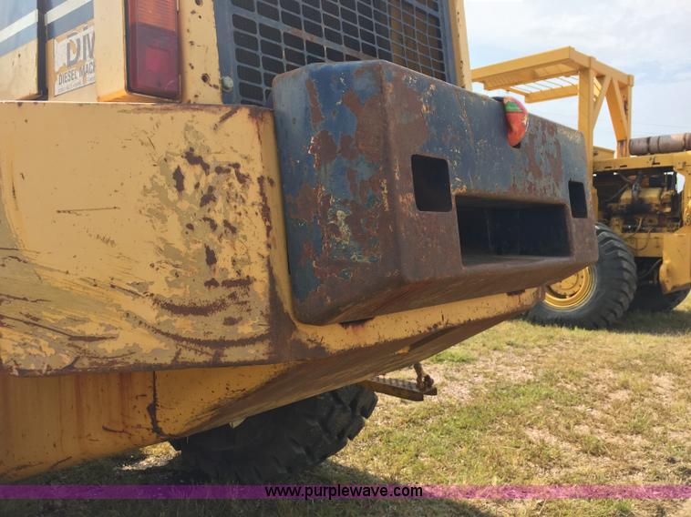 image for item J1743 1993 Komatsu WA250-1 wheel loader