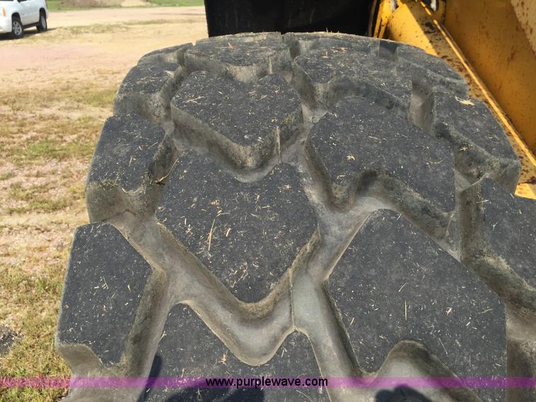 image for item J1743 1993 Komatsu WA250-1 wheel loader