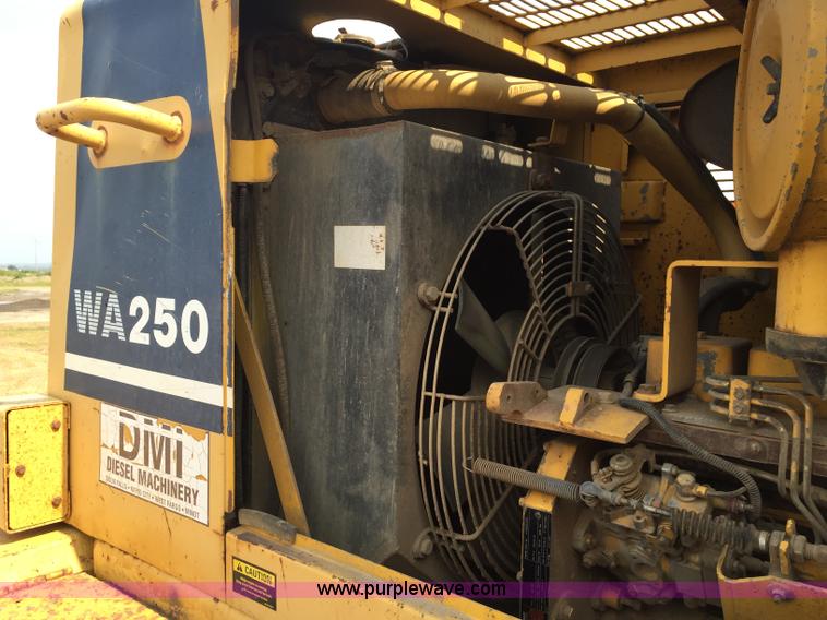 image for item J1743 1993 Komatsu WA250-1 wheel loader