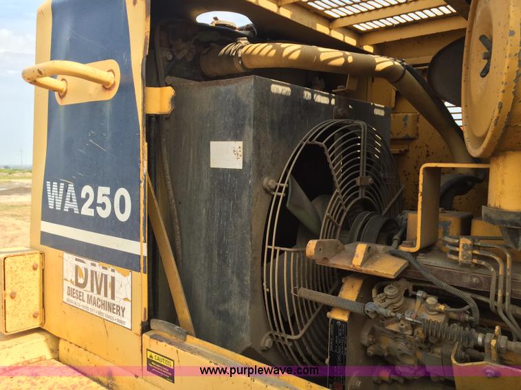 image for item J1743 1993 Komatsu WA250-1 wheel loader