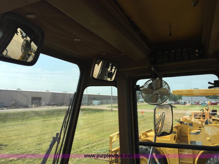 image for item J1743 1993 Komatsu WA250-1 wheel loader