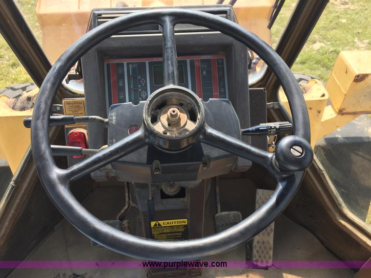 image for item J1743 1993 Komatsu WA250-1 wheel loader