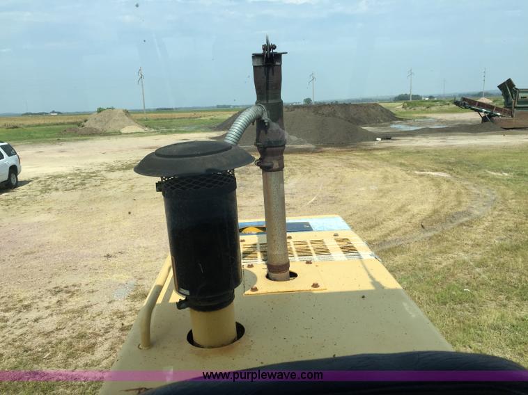 image for item J1743 1993 Komatsu WA250-1 wheel loader