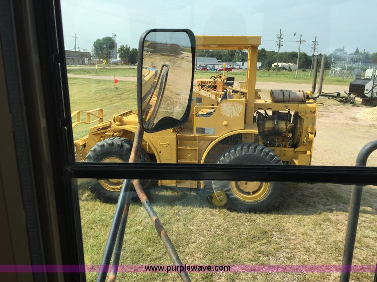 image for item J1743 1993 Komatsu WA250-1 wheel loader