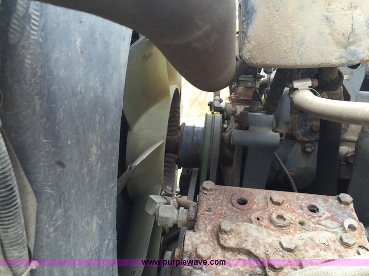 image for item J1744 1992 Ford LT8000 dump truck