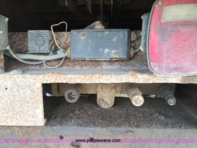 image for item J1744 1992 Ford LT8000 dump truck