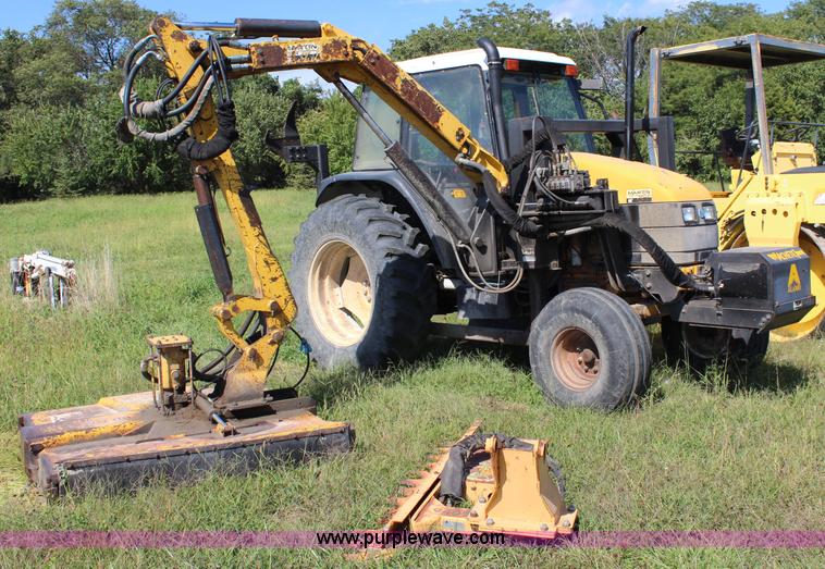 image for item J3514 1999 New Holland TS110 tractor