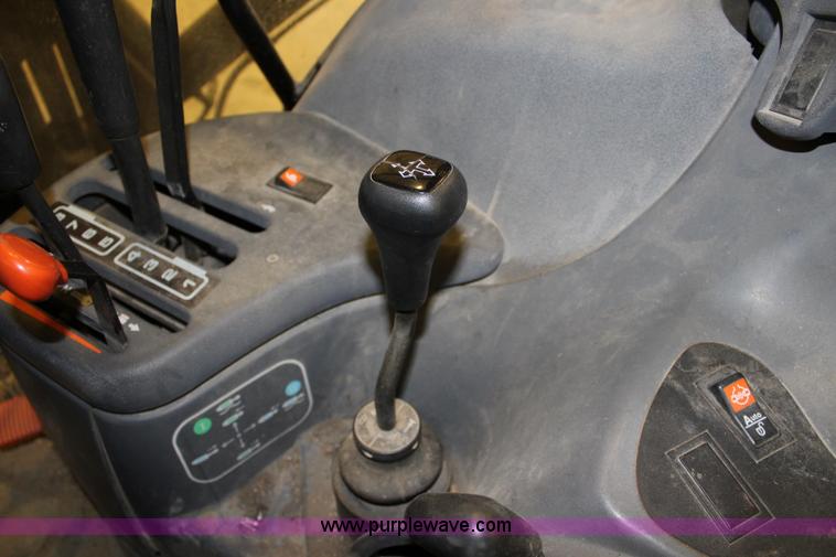 image for item J3514 1999 New Holland TS110 tractor