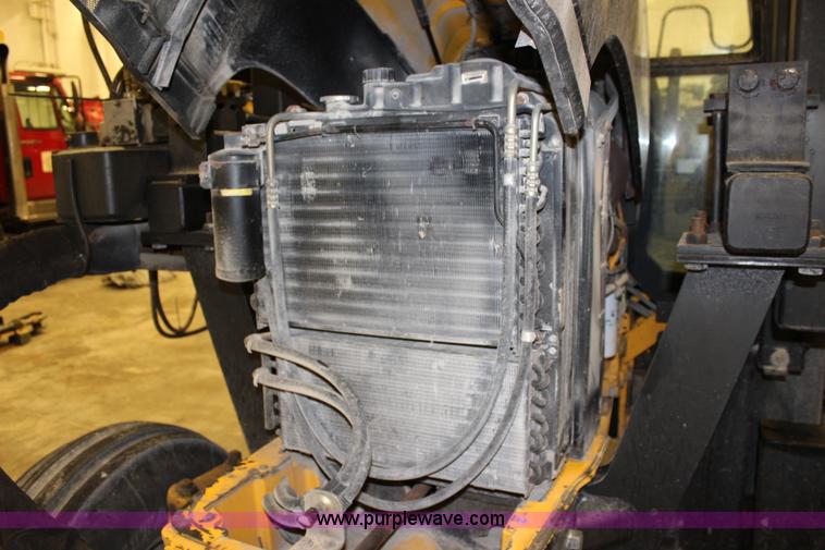 image for item J3514 1999 New Holland TS110 tractor