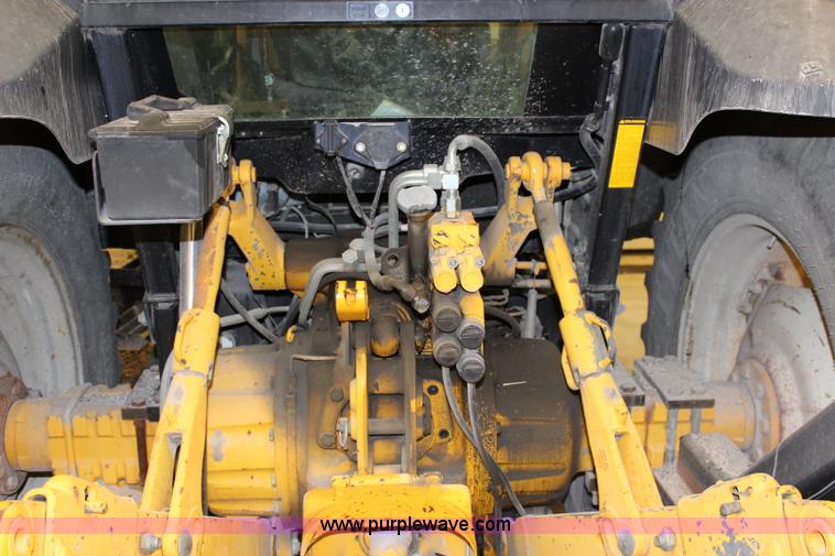 image for item J3514 1999 New Holland TS110 tractor