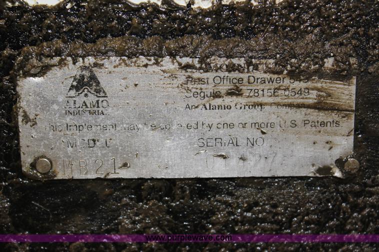 image for item J3514 1999 New Holland TS110 tractor