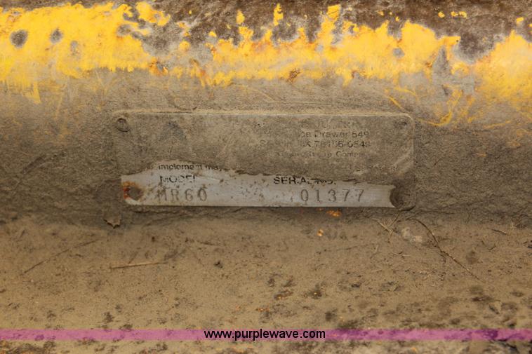 image for item J3514 1999 New Holland TS110 tractor