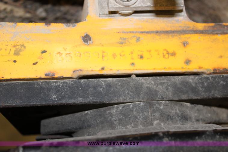 image for item J3514 1999 New Holland TS110 tractor