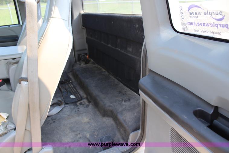 image for item J3525 2005 Ford F250 Super Duty SuperCab pickup truck