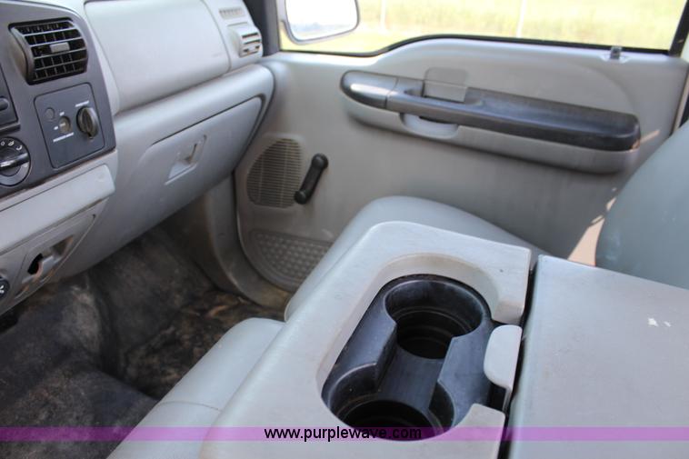 image for item J3525 2005 Ford F250 Super Duty SuperCab pickup truck