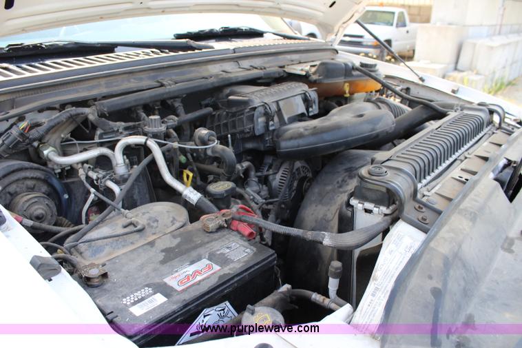 image for item J3525 2005 Ford F250 Super Duty SuperCab pickup truck