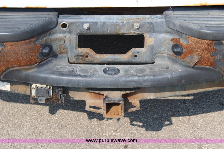 image for item J3525 2005 Ford F250 Super Duty SuperCab pickup truck