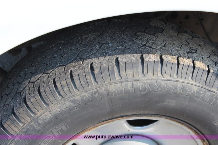 image for item J3525 2005 Ford F250 Super Duty SuperCab pickup truck