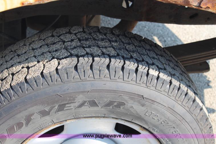 image for item J3525 2005 Ford F250 Super Duty SuperCab pickup truck