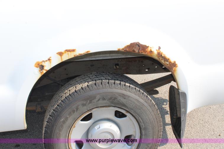 image for item J3525 2005 Ford F250 Super Duty SuperCab pickup truck