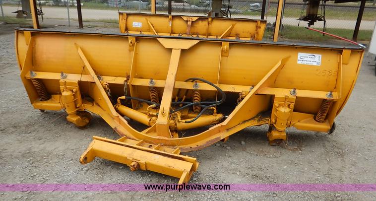 image for item J6402 Flink snow plow