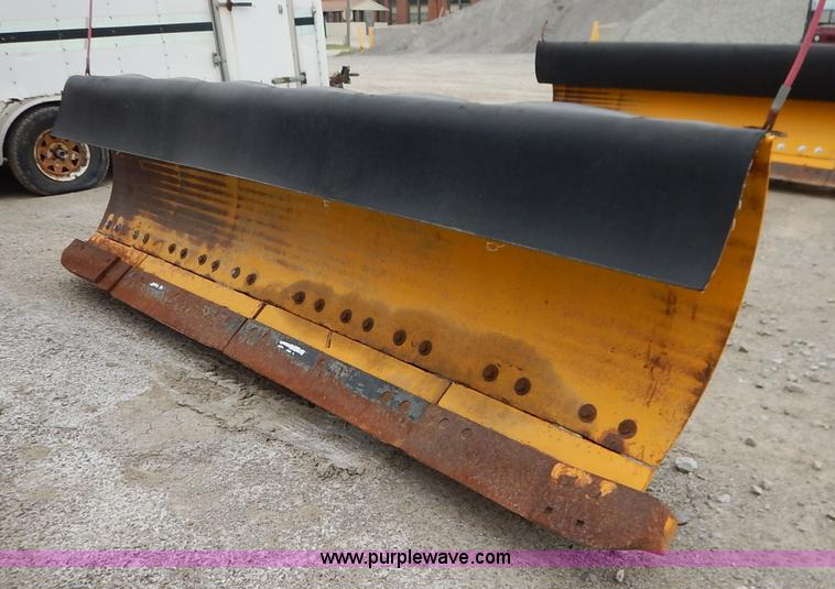 image for item J6409 Flink snow plow