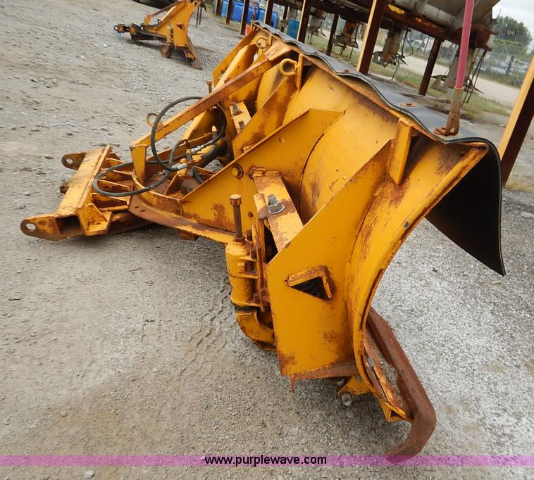image for item J6409 Flink snow plow