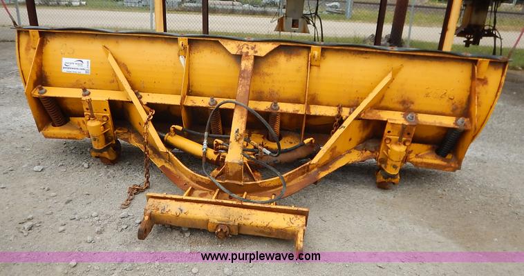 image for item J6409 Flink snow plow