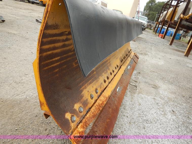 image for item J6409 Flink snow plow