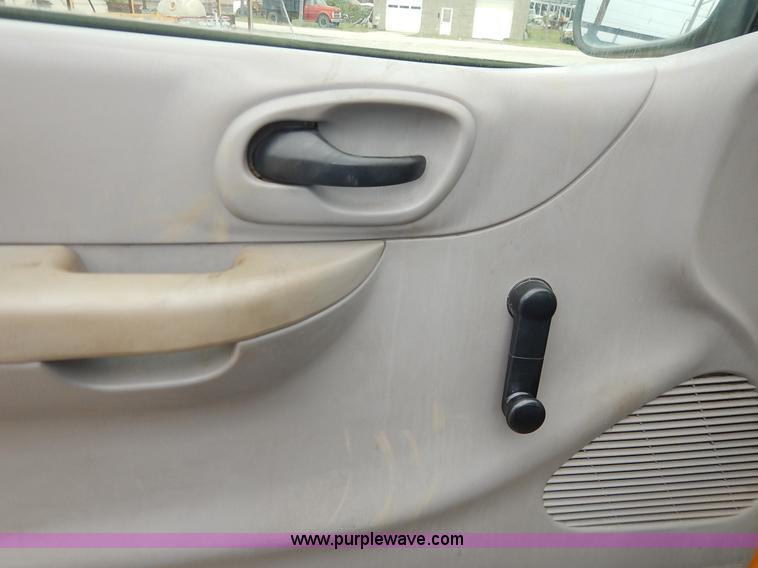 image for item J6411 1999 Ford F150 pickup truck