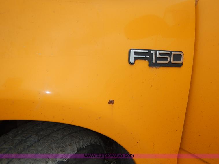 image for item J6411 1999 Ford F150 pickup truck