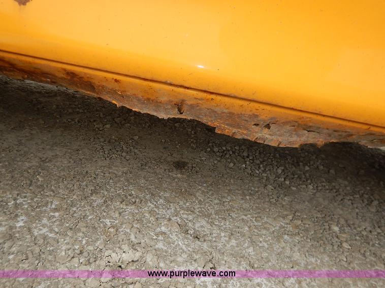 image for item J6411 1999 Ford F150 pickup truck