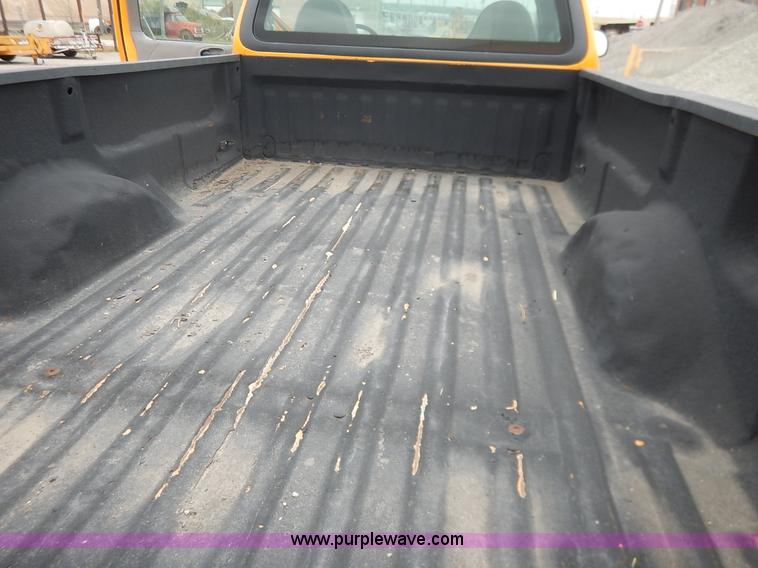 image for item J6411 1999 Ford F150 pickup truck