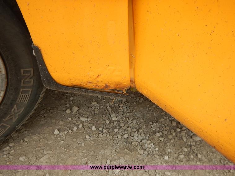 image for item J6411 1999 Ford F150 pickup truck