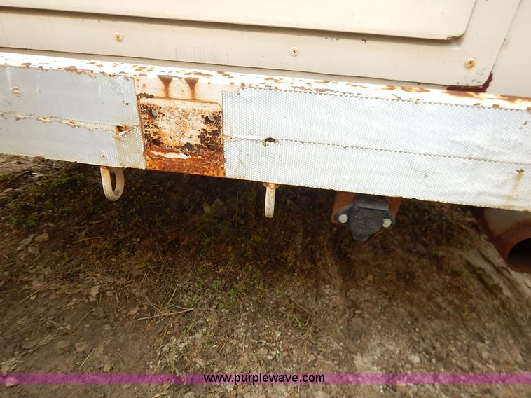 image for item J6417 1989 Ford Econoline E350 bus