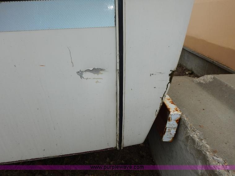 image for item J6417 1989 Ford Econoline E350 bus