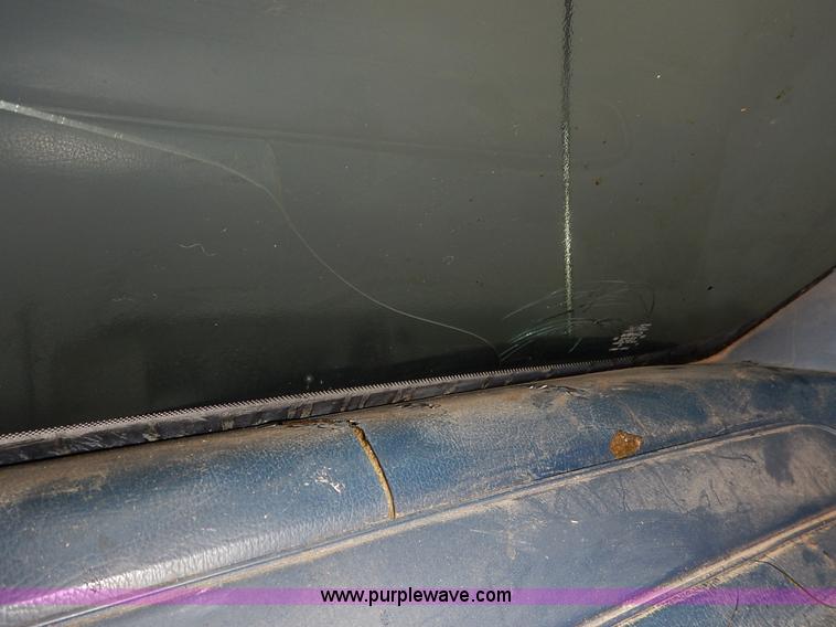 image for item J6436 1993 Ford Thunderbird LX