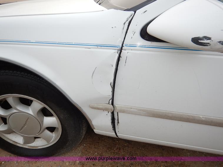 image for item J6436 1993 Ford Thunderbird LX