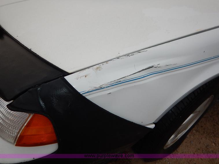 image for item J6436 1993 Ford Thunderbird LX