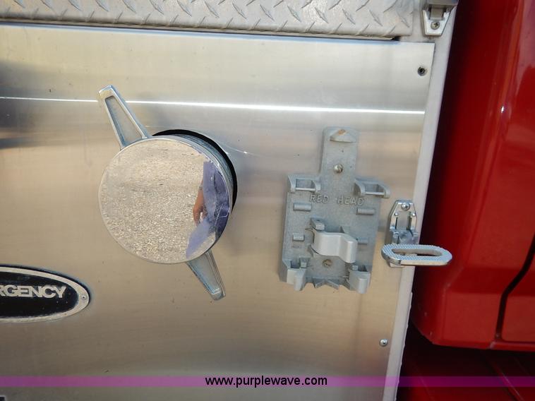 image for item J6439 1985 Ford F700 fire truck