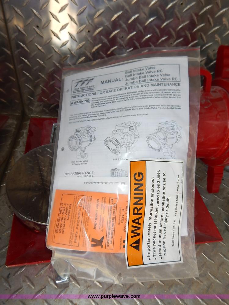 image for item J6439 1985 Ford F700 fire truck