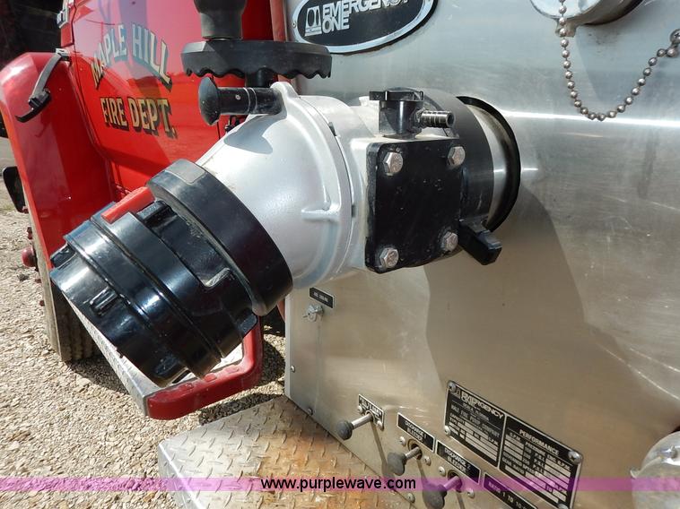 image for item J6439 1985 Ford F700 fire truck