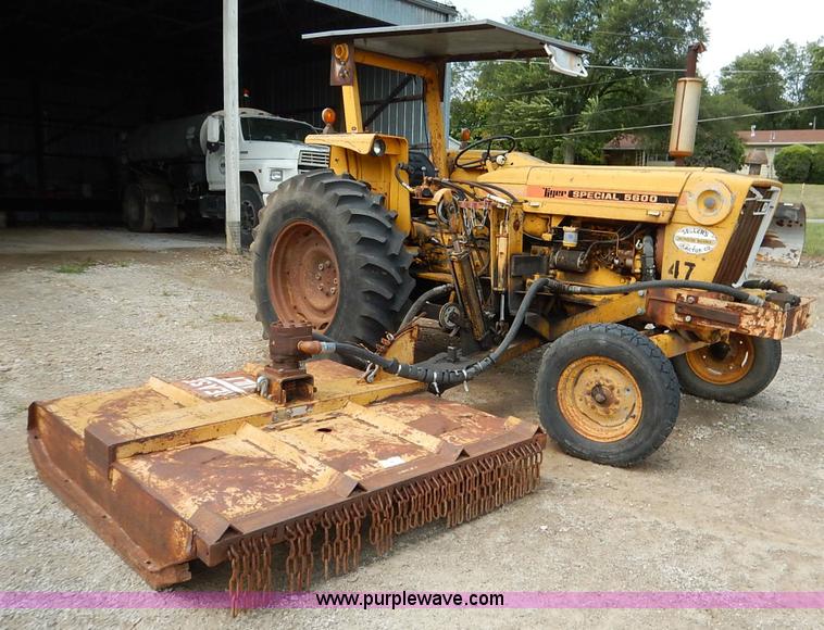 image for item J6455 1978 Ford 5600 Tiger Special tractor